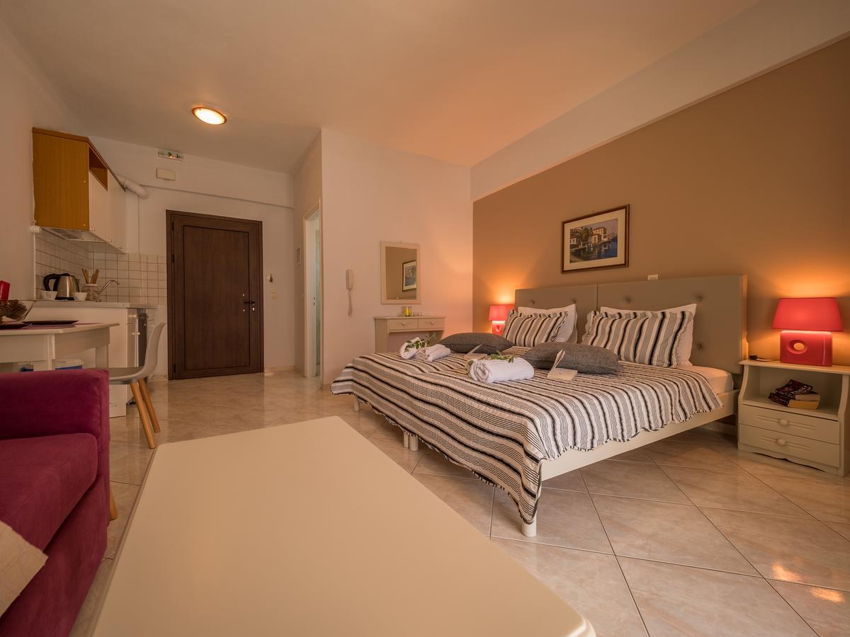 Panorama Apartments Chrani Bagian luar foto